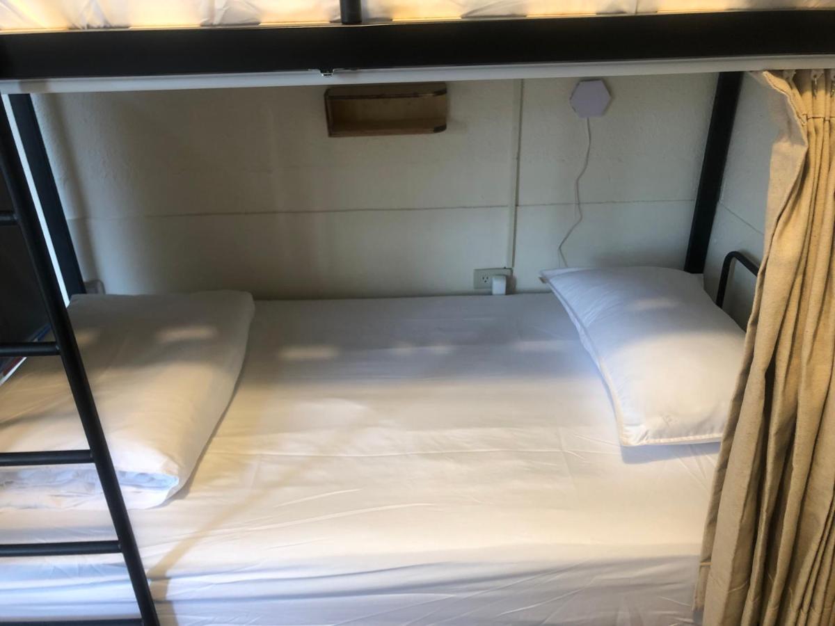 Simple Walk Guest House 小公寓 Tainan Buitenkant foto