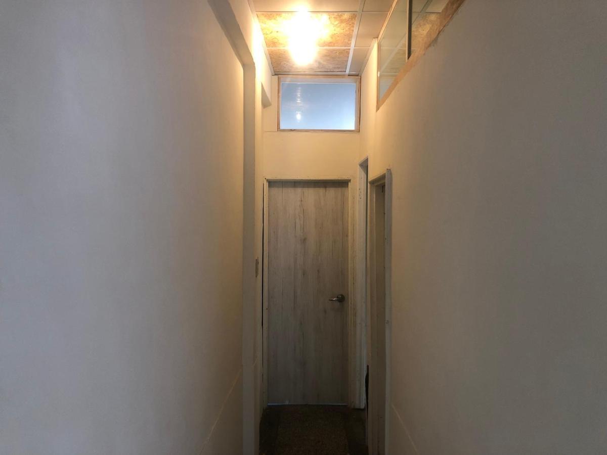 Simple Walk Guest House 小公寓 Tainan Buitenkant foto