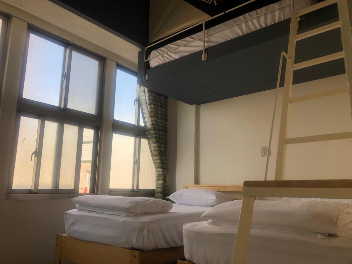 Simple Walk Guest House 小公寓 Tainan Buitenkant foto
