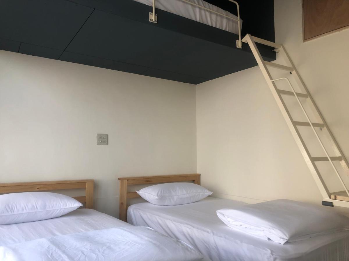 Simple Walk Guest House 小公寓 Tainan Buitenkant foto